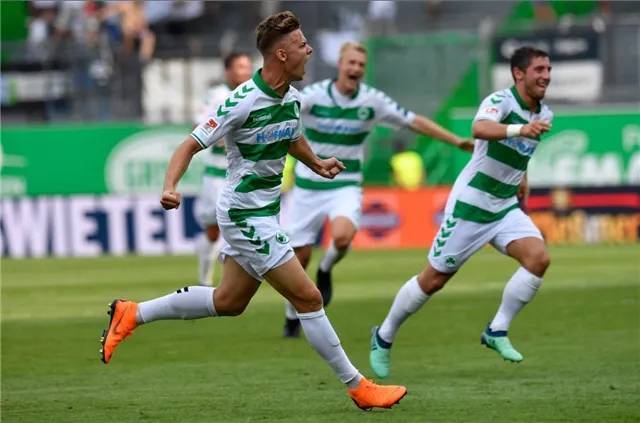 开云体育登录-比勒菲尔德客场失利，遭遇挑战