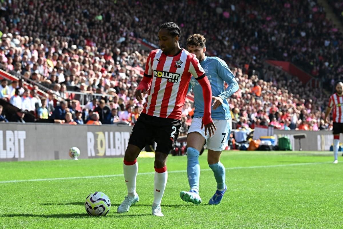 伯恩利主场击败狼队，保级压力缓解的简单介绍