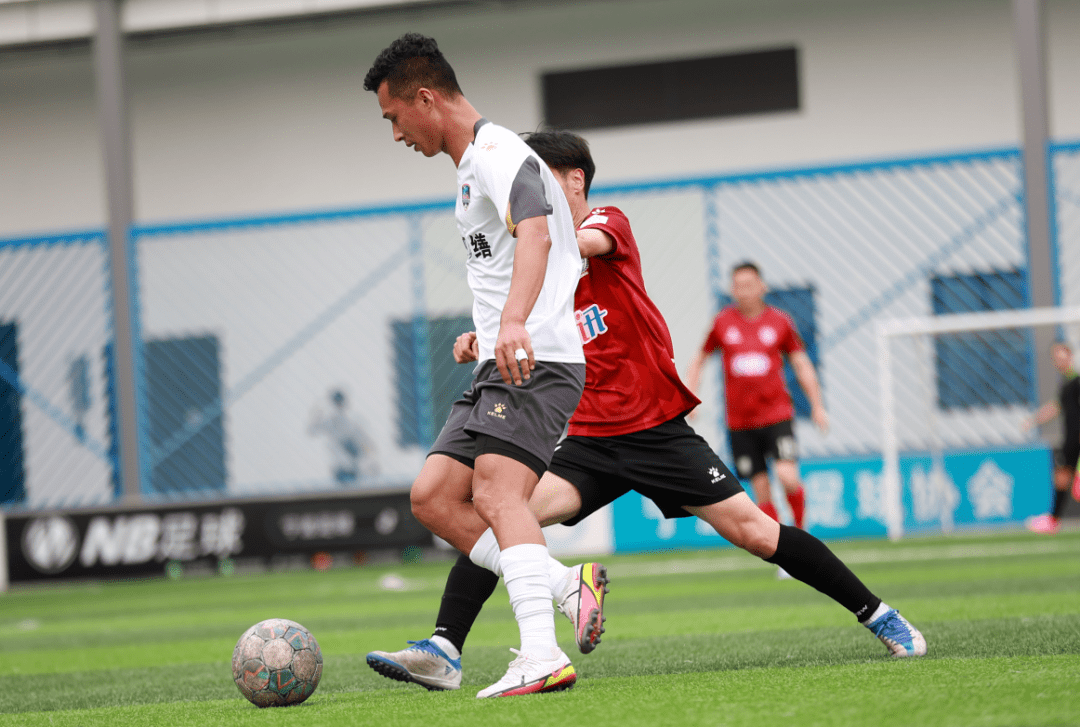 关键比赛取得胜利，劲旅积分领先优势巩固的简单介绍