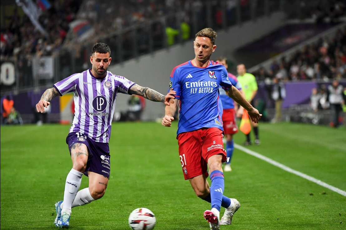 开云体育入口-法兰克福主场大捷，球迷欣喜若狂的简单介绍