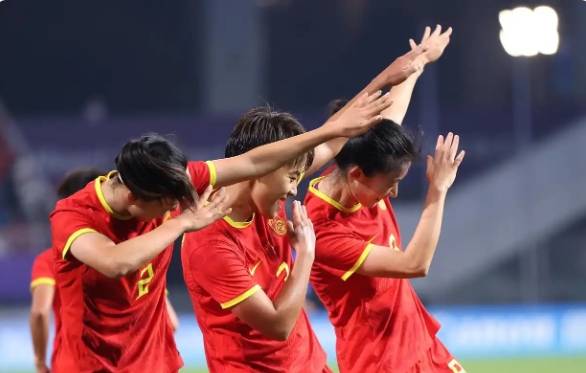 包含无惧强敌！中国女足备战决赛迎接挑战的词条