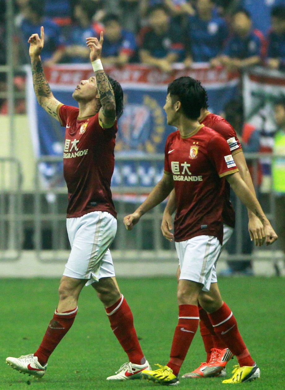 恒大客场逼平建业，扳平对手直接对话分的简单介绍