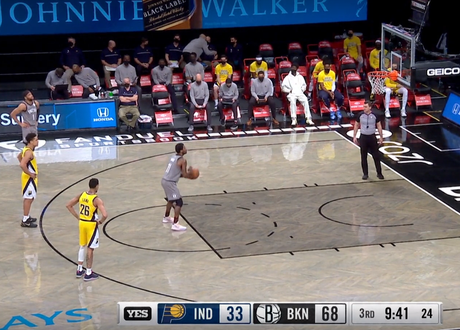 篮网球员因技术犯规被罚下场