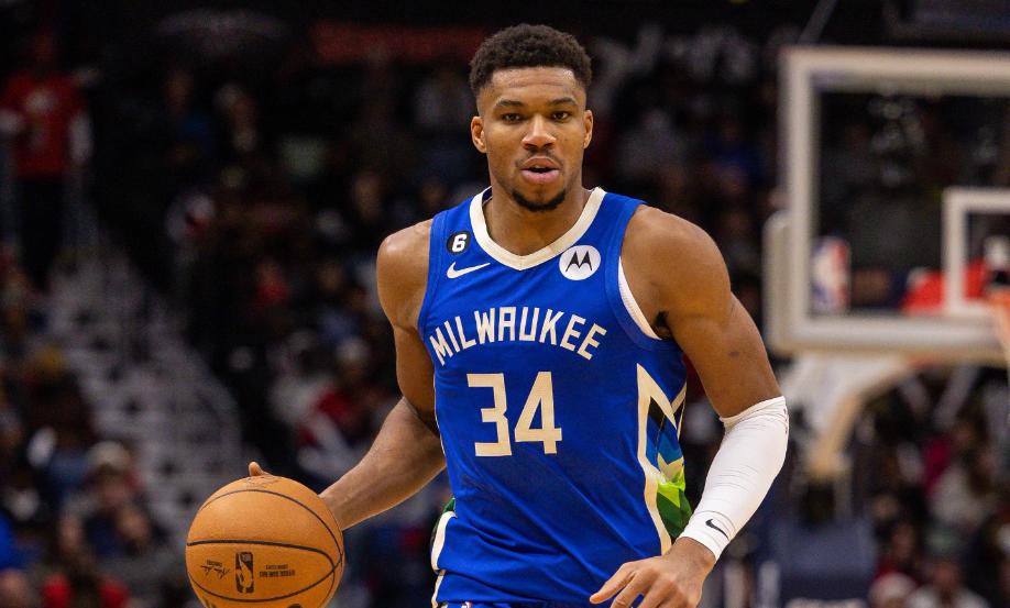 开云平台-雄鹿过关篮网，字母哥恣意尽显风采的简单介绍