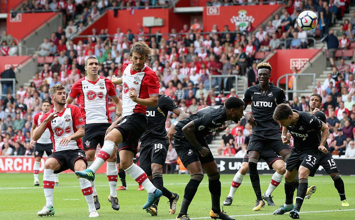 包含伯恩利客场大胜，保级形势改善的词条