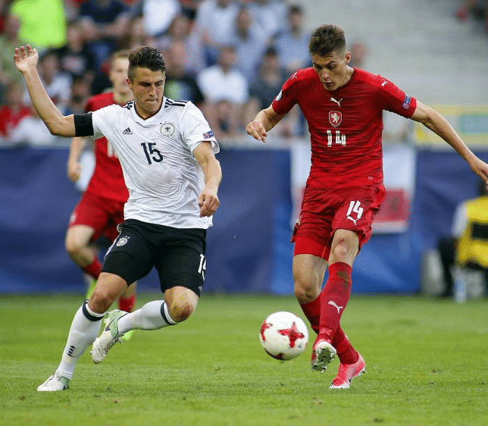 开云体育-意大利队横扫保加利亚，晋级欧预赛八强