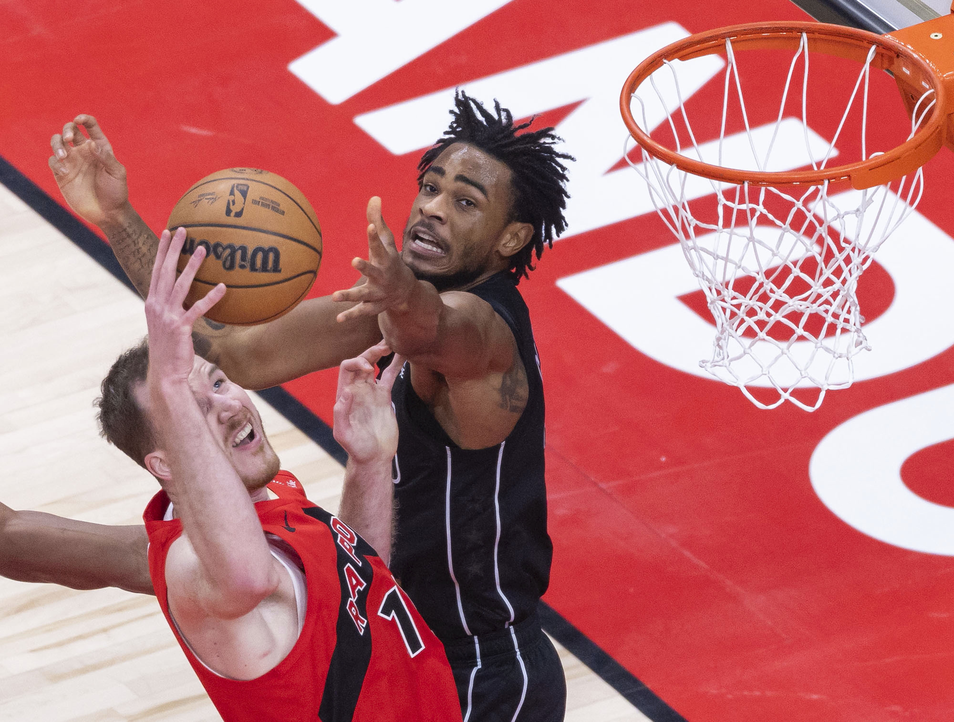 猛龙后卫被称为全明星级别，助球队连胜