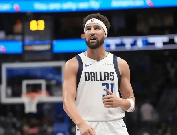 开云体育登录-独行侠队战胜雄鹿晋级季后赛