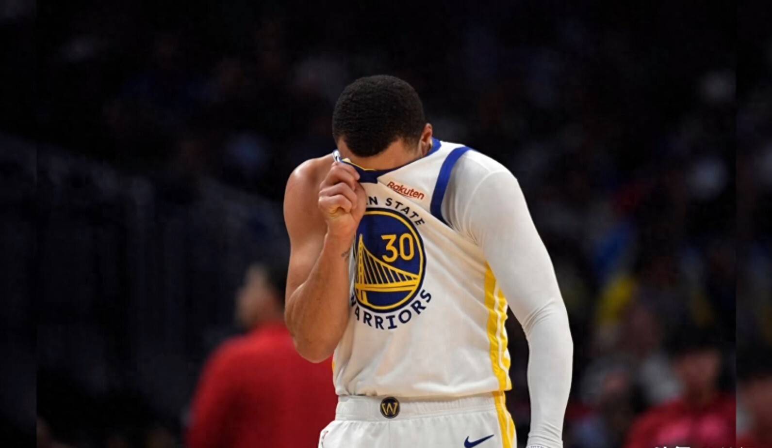 勇士遭遇热火微弱逆转失利，科尔心情低沉的简单介绍