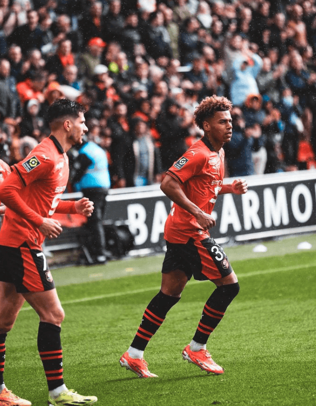 包含雷恩中场接受采访，表示要为球队进一步努力的词条