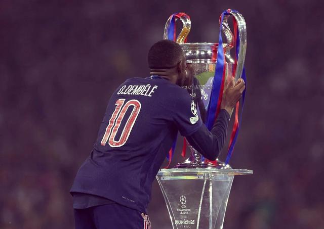 关于巴黎圣日耳曼小将崭露头角!成为球队一员的信息 关于巴黎圣日耳曼小将崭露头角!成为球队一员的信息