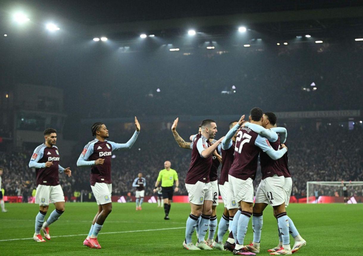 关于巴萨主场逆转热刺，小组出线希望大增的信息