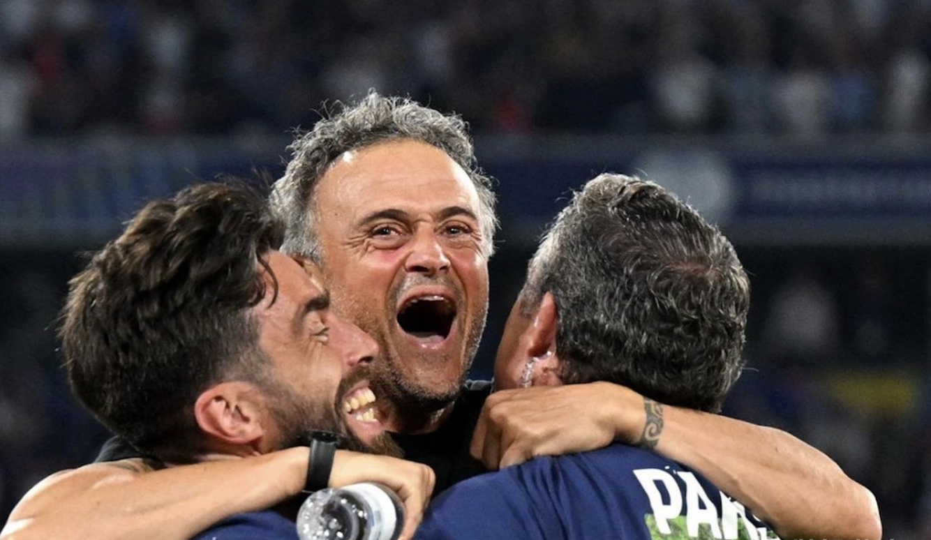 开云官网-AC米兰完胜罗马，哈兰德统治全场